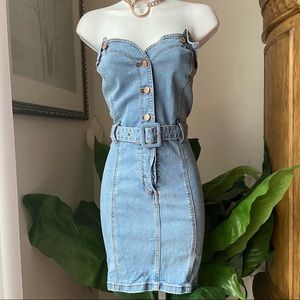 Fashion Nova strapless belted washed denim mini dress